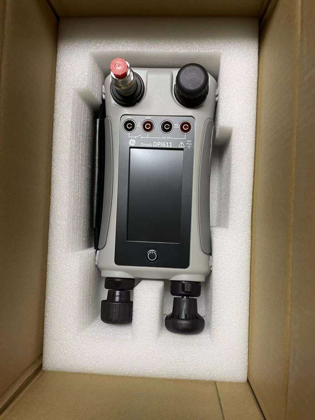 Druck DPI 611-13G Hand-held Pressure Calibrator, -14.5 to 300 PSI details