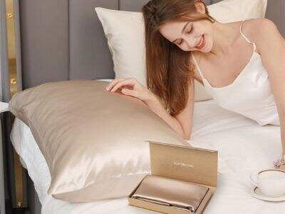 Silk Pillowcases Aren't Just a Trend, They're a Skincare Necessity