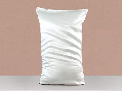 How to Choose the Right Silk Pillowcase: Momme Weight, Grade, and Weave Explained