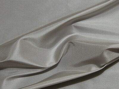 Ready to say goodbye to a messy bedside? Sleep on a silk pillowcase