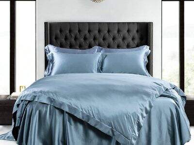 Travel Essentials: A Silk Pillowcase for 5-Star Sleep Anywhere