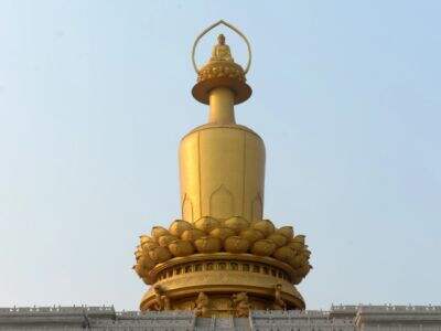 Developing a maintenance plan for an architectural metal structure