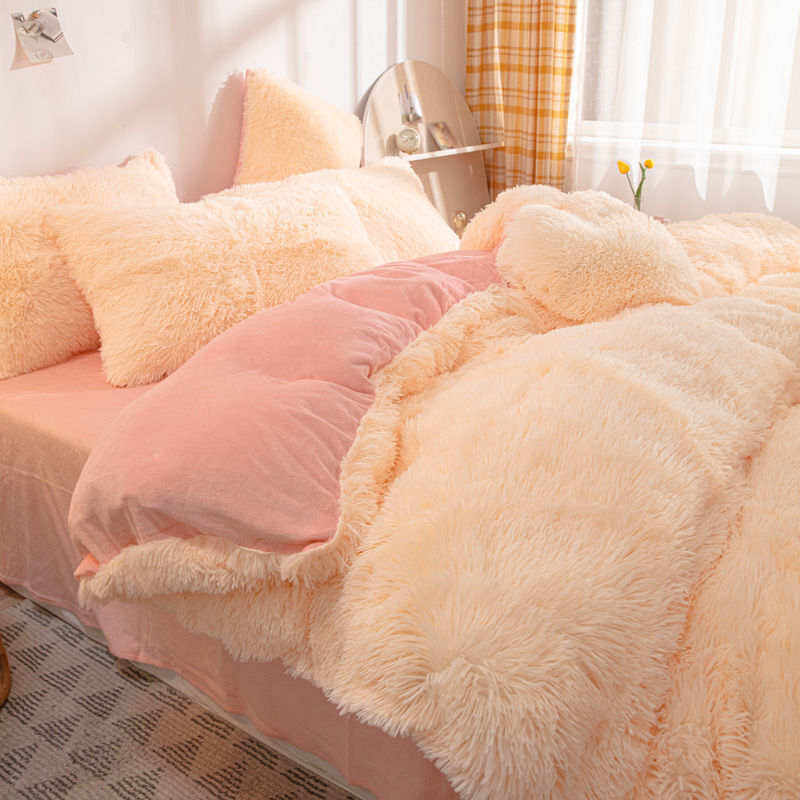 Hot Selling Custom Fluffy Plush Luxury Faux Fur Velvet Shaggy Queen King Size Duvet Cover Bedding Set factory