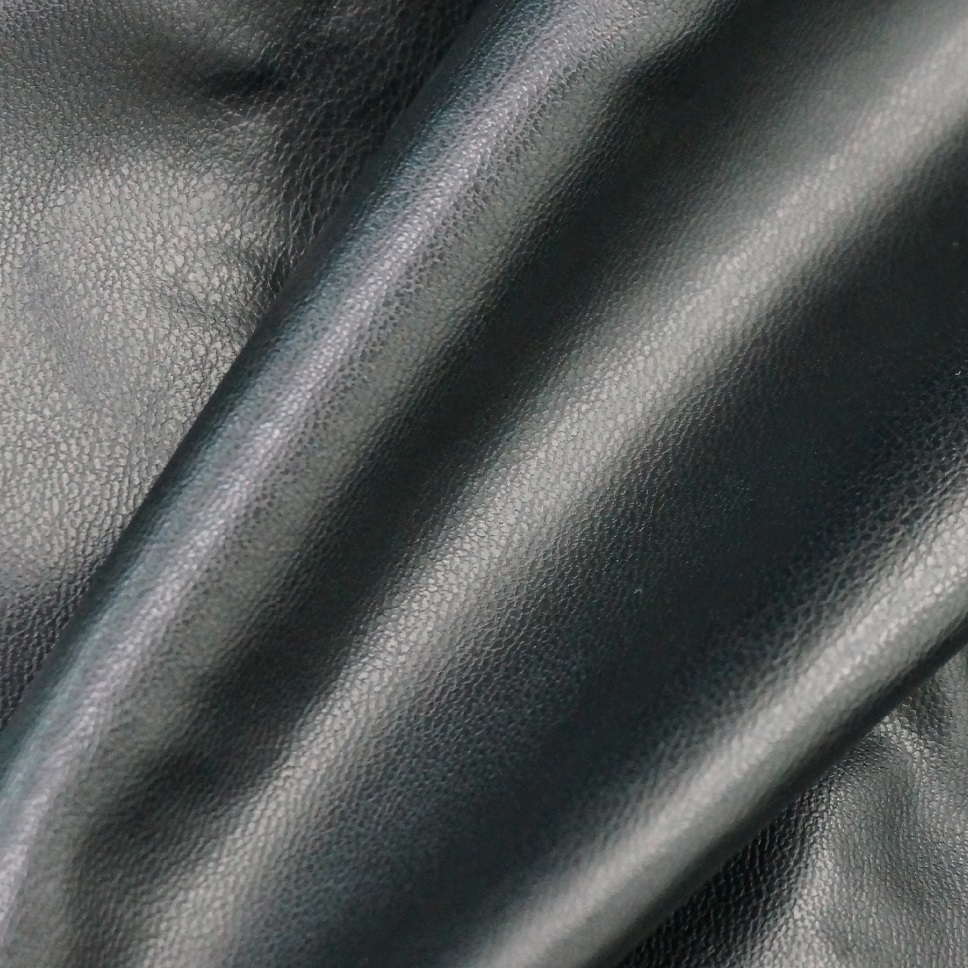 Cigno Microfiber Leather: The Best Option for Fashion Accessories