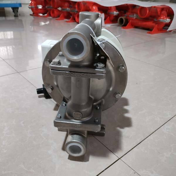 Versatile stainless steel diaphragm pump for various applications