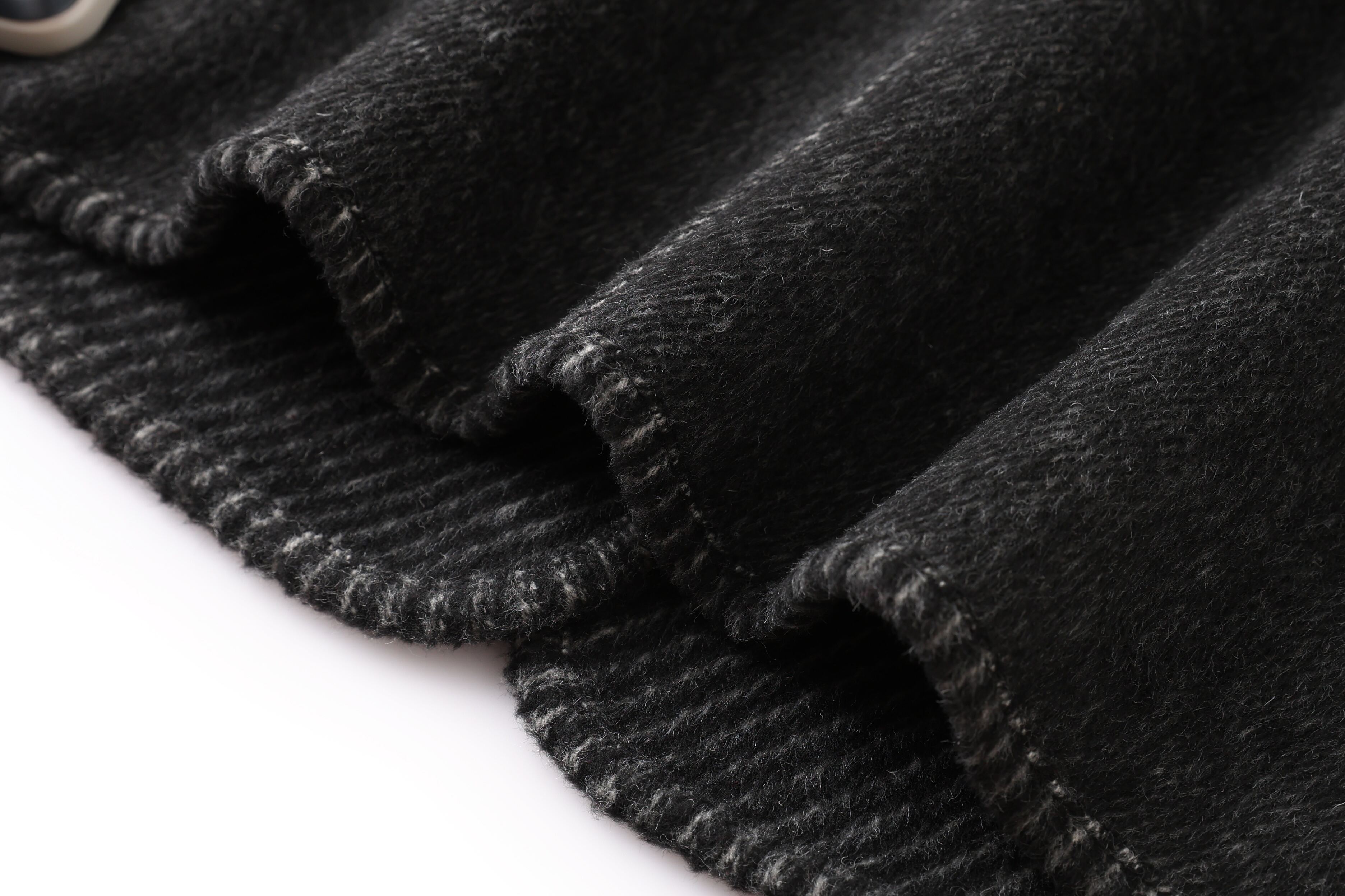 Elegant Women's Long Winter Quilted Wool Coat with Double-Breasted Cashmere Closure Logo Decoration Ground Color-New Collection factory