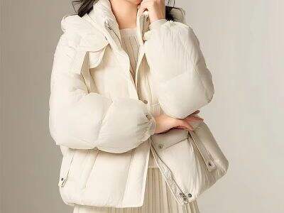 Erweitern Sie Ihren Katalog mit modernen weißen Blusen für Damen