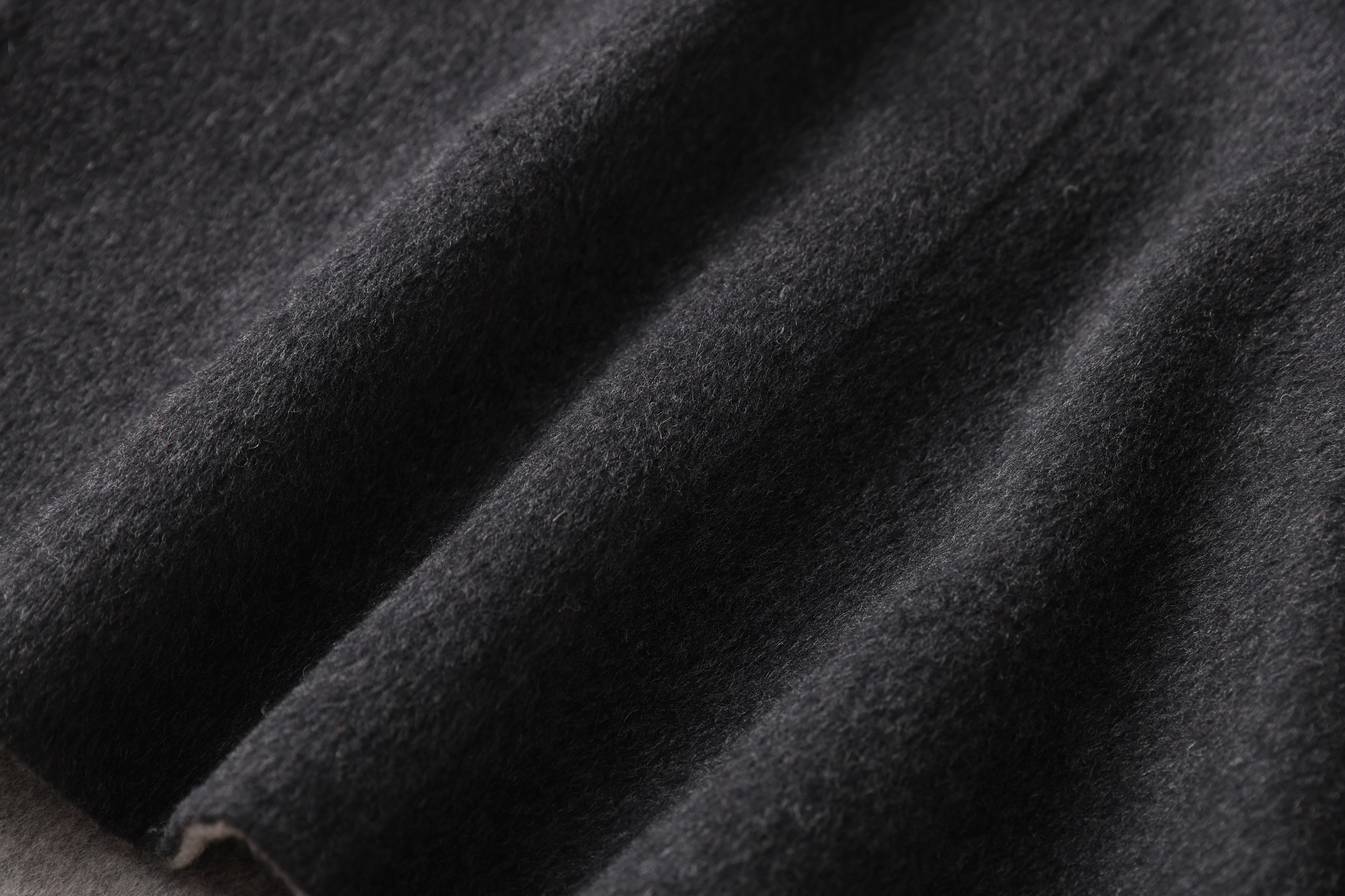 Women's High Quality 100% Wool Fleece Winter Coat Long Warm Jacket with Solid Color Design Sheep Fur Plain Dyed Long Sleeves manufacture