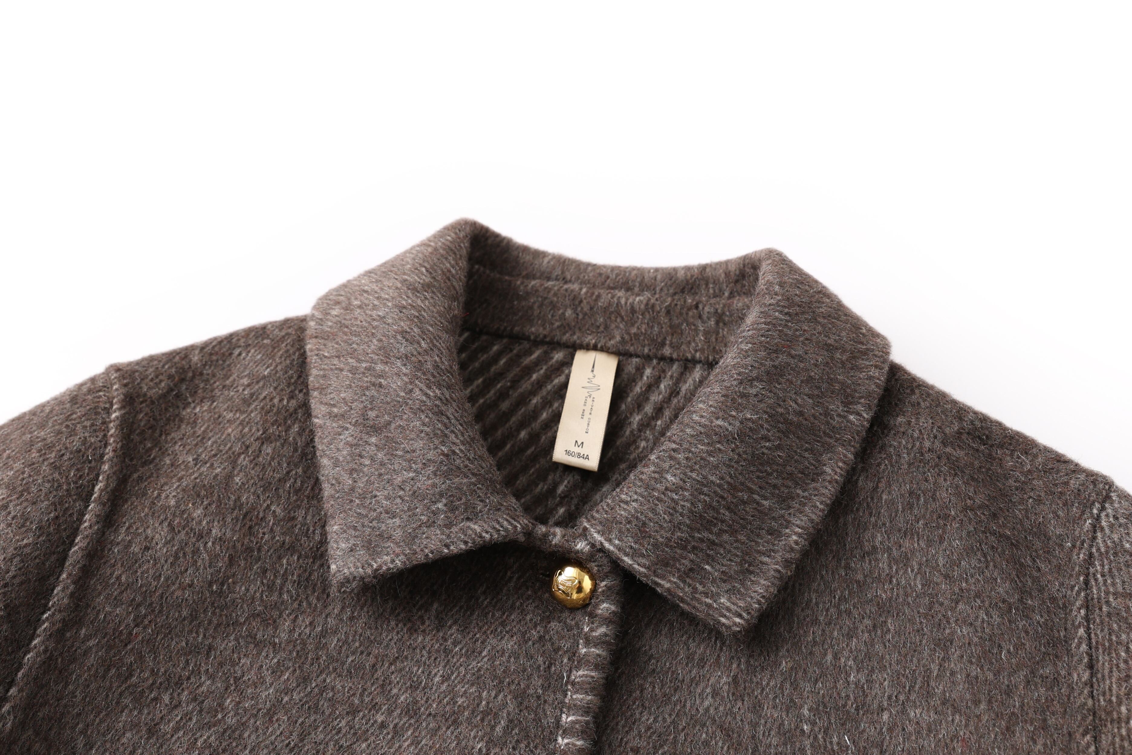 Elegant Women's Long Winter Quilted Wool Coat with Double-Breasted Cashmere Closure Logo Decoration Ground Color-New Collection manufacture