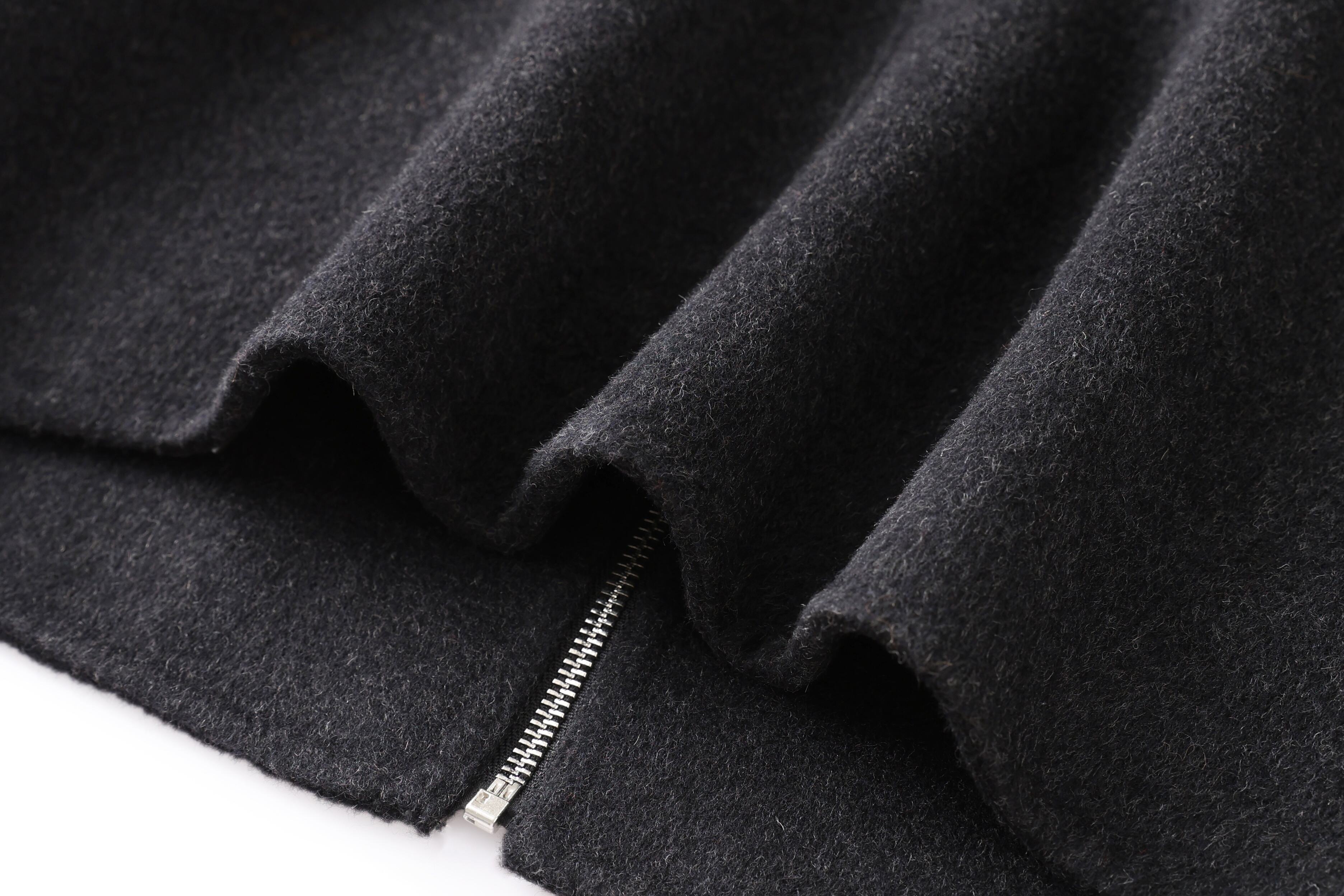 Women's Woolen Winter Coat with Single-Button Collar Feathers Filled Fastening Button Highly Warm & Comfortable Short Style manufacture