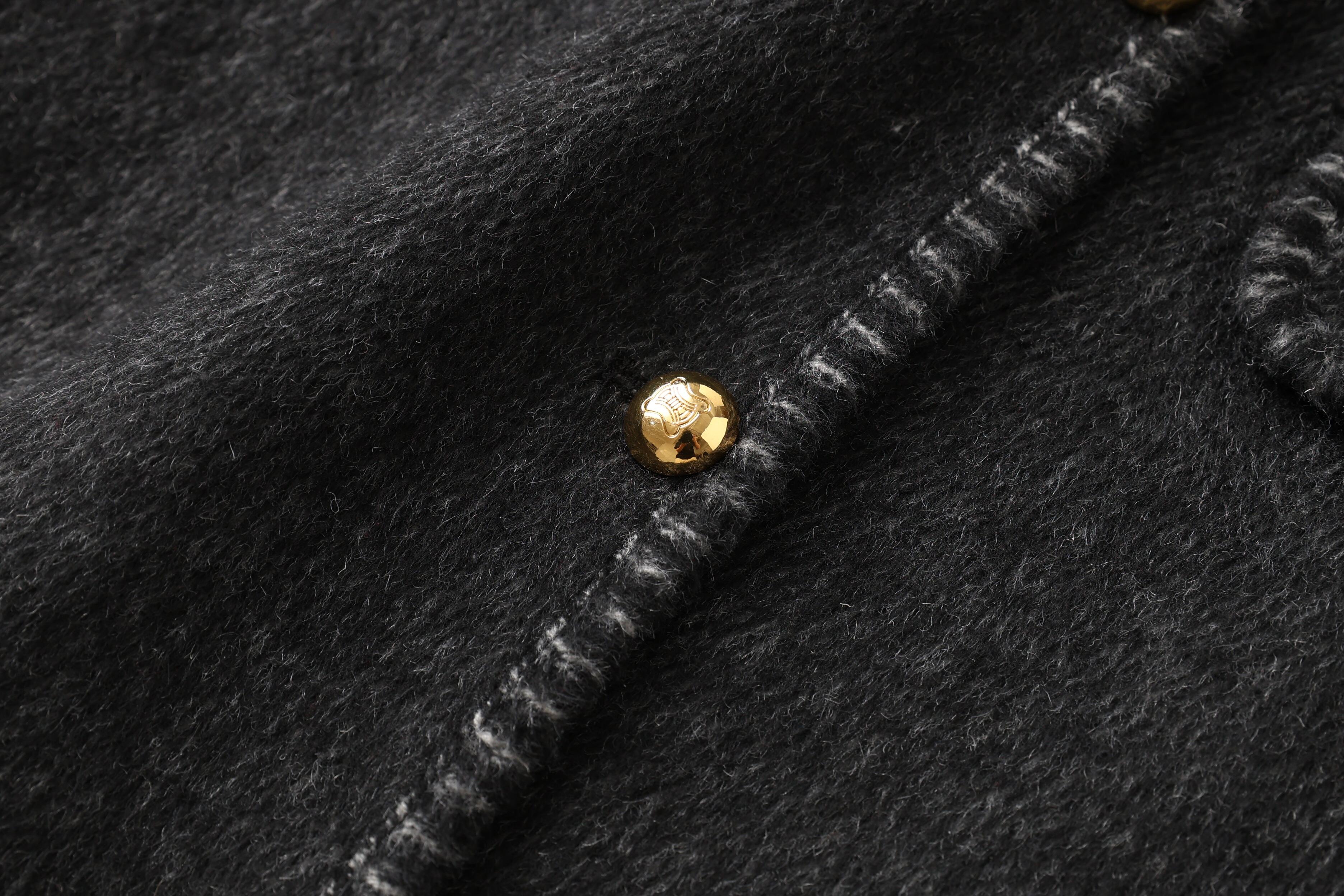 Elegant Women's Long Winter Quilted Wool Coat with Double-Breasted Cashmere Closure Logo Decoration Ground Color-New Collection details