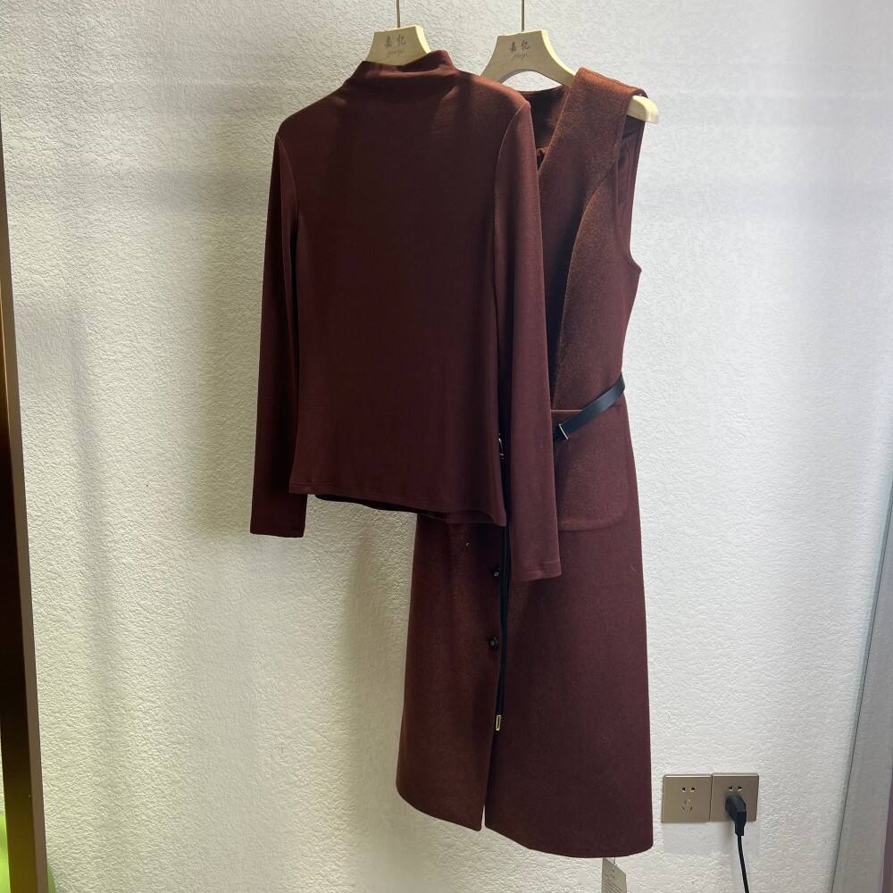 Women's Long-Sleeved Two-Piece Vest Dress for Autumn and Winter New Release with Temperament manufacture