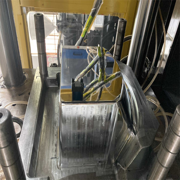 Common applications of injection molding in various industries