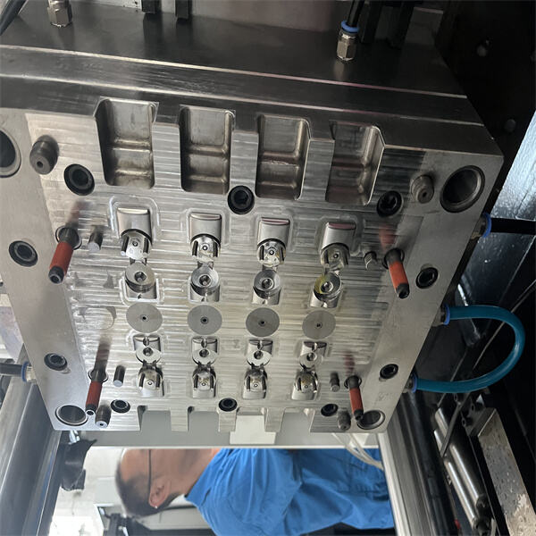 Tips for finding the best deal on a plastic bottle cap making machine