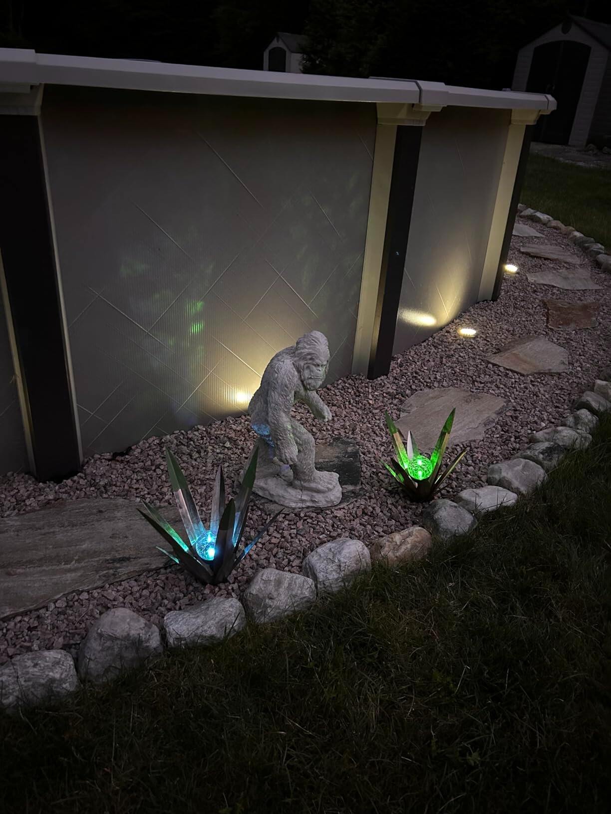 Home Garden Outdoor Yard Decorations Lawn Ornaments Tequila Rustic Sculpture Metal Agave Plant Multi Color LED Solar Light factory