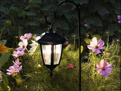 Otimizando Layouts de Iluminação para Jardins Comerciais com Luminárias Solares