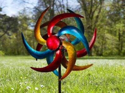 Как B2B-клиенты могут воспользоваться преимуществами модульных садовых светильников на солнечных батареях