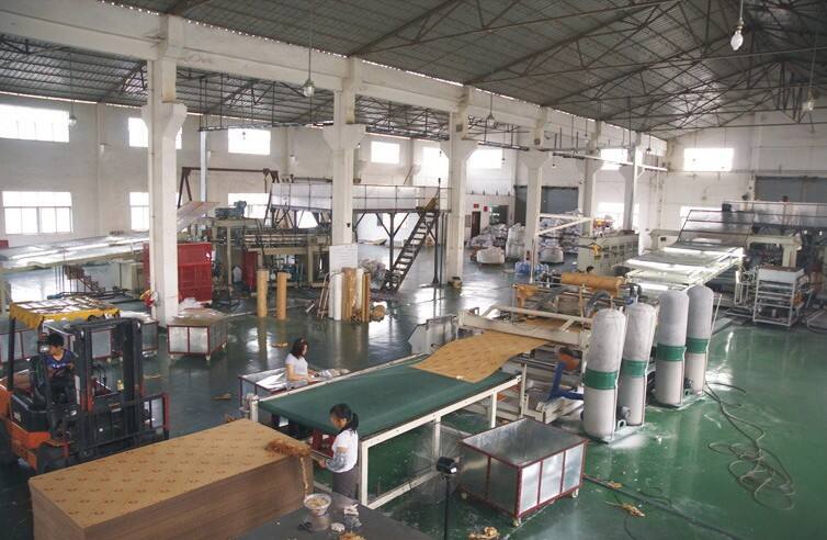 extruded acrylic production line (1).jpg