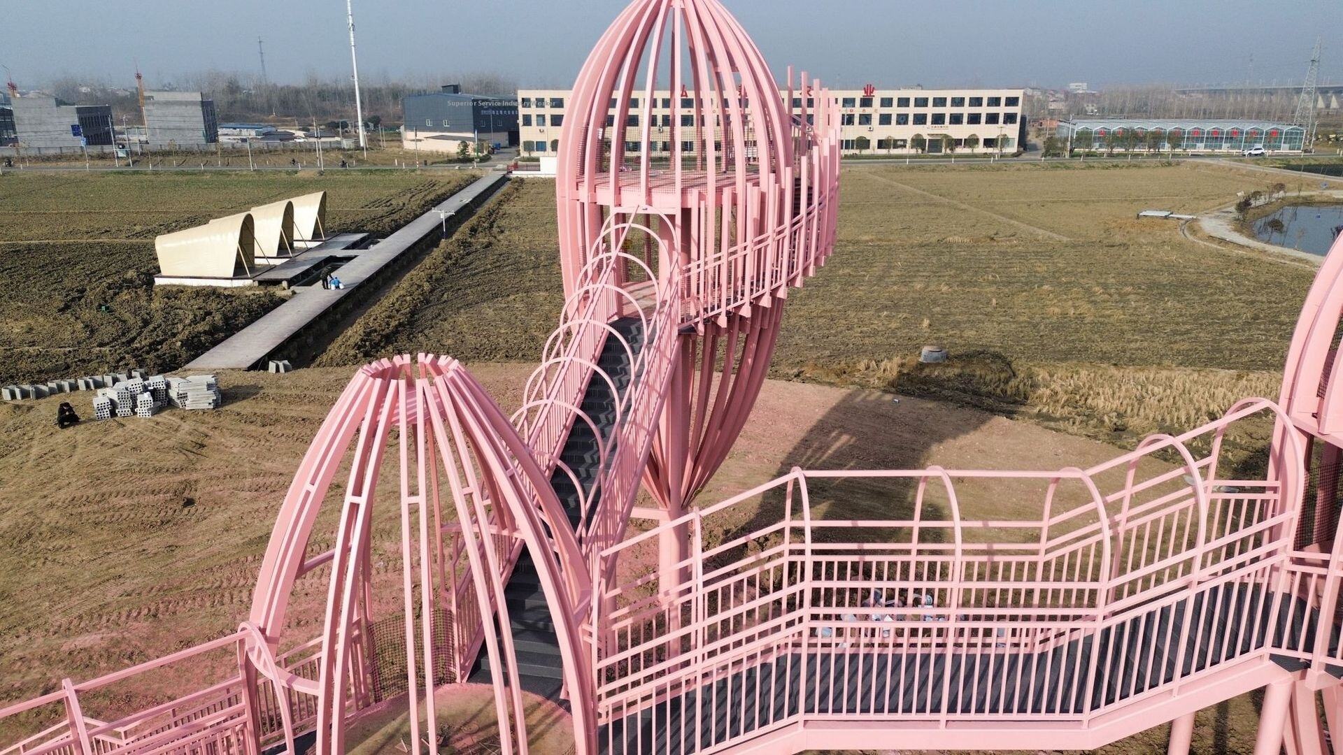 product customized outdoor scenic spots steel structure buildings special shaped for construction renovation old steel structures-4
