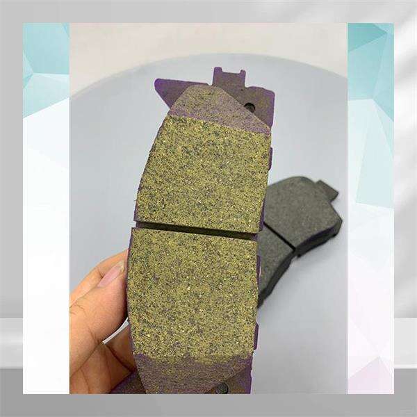 Reduce brake fade and noise with our premium ceramic brake pads