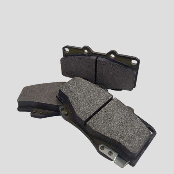 عزز تجربة قيادتك مع بطانات الفرامل الأمامية لسيارات تويوتا