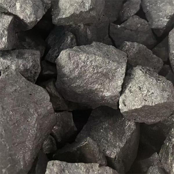 The impact of silicon on the microstructure and properties of steel
