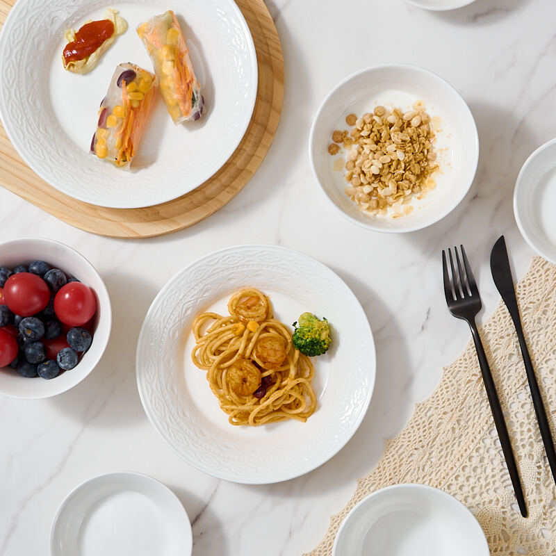 High-end Nordic-style Ceramic Tableware Set Embossed Patterns Dishwasher Safe Sustainable Customizable Restaurant Dinnerware for manufacture