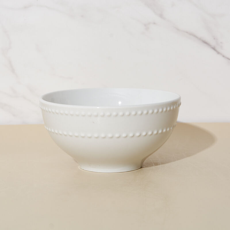 Custom Designed American Style Lightweight Porcelain Dinnerware Set Durable Dishwasher Safe Plates for Home & Hotel Kitchens supplier