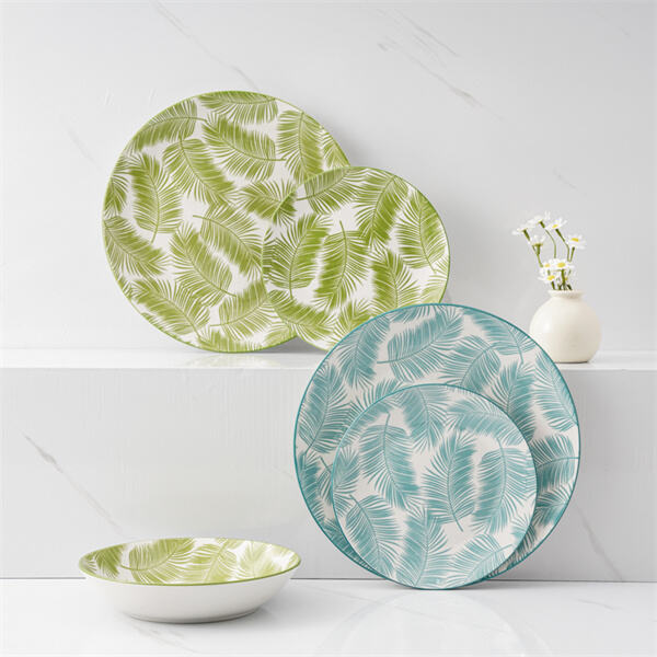 Impress your guests with a coordinated plate set for any occasion