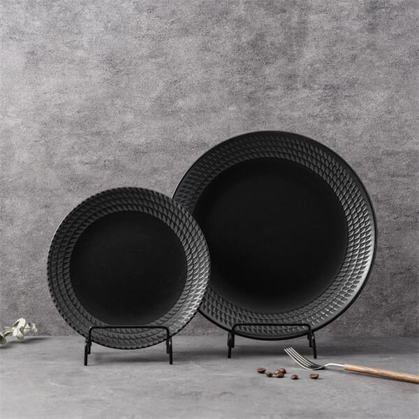 The perfect porcelain dishes set for everyday use