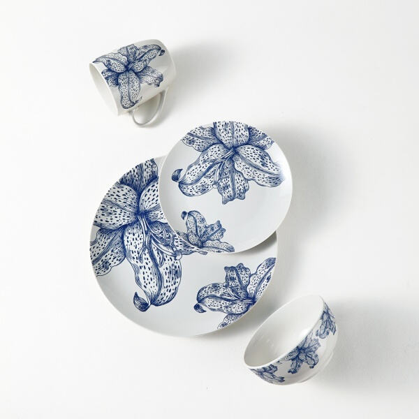 Upgrade Your Dinnerware Collection with these Stunning Stoneware Sets