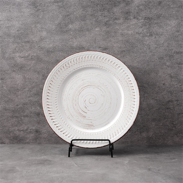 The history and craftsmanship behind porcelain plates