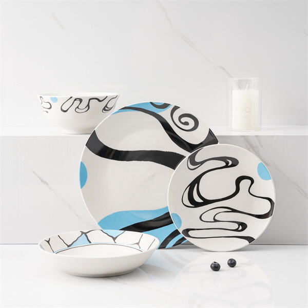 Enhance Your Table Setting with a Porcelain Dinner Set