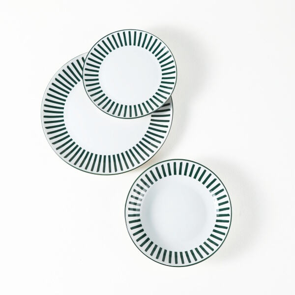 The Practicality of Stoneware Tableware