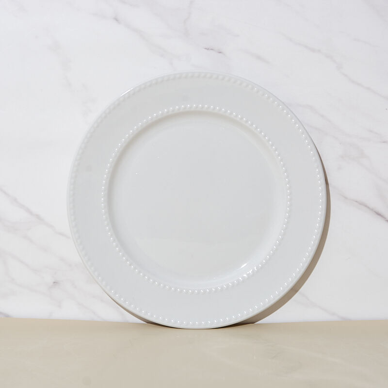 Custom Designed American Style Lightweight Porcelain Dinnerware Set Durable Dishwasher Safe Plates for Home & Hotel Kitchens supplier