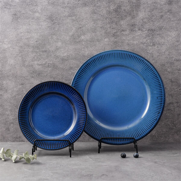 Impress your guests with a stylish porcelain dishes se