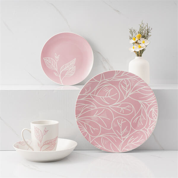 Enhance your home decor with a coordinated table dinner se