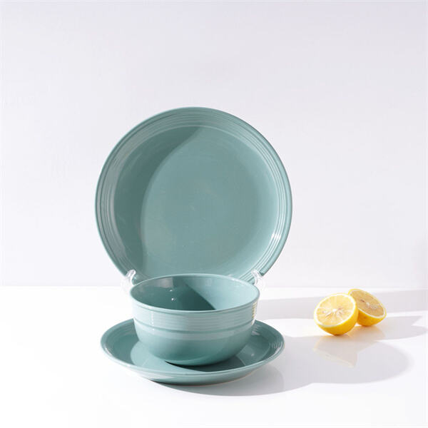 Simplify mealtime with a convenient plate bowl set that's perfect for every occasion