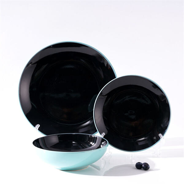 Discover the perfect tableware sets to suit your personal style
