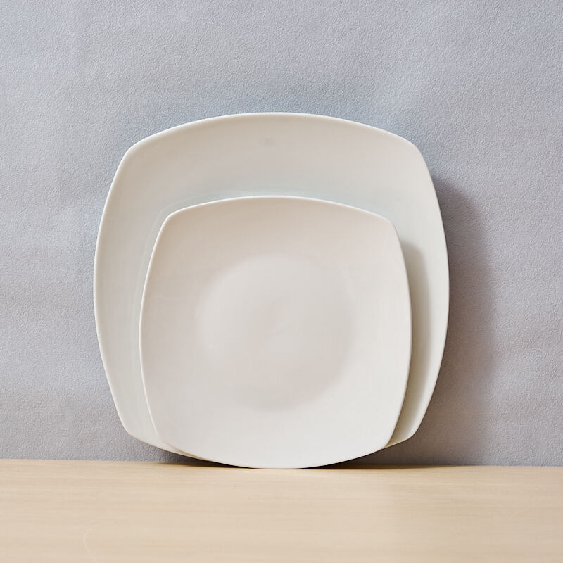 Wholesale Modern Square Ceramic Dinner Set for Hotel & Restaurant Custom 16-24 Pcs White Porcelain China Plate Durable Feature supplier