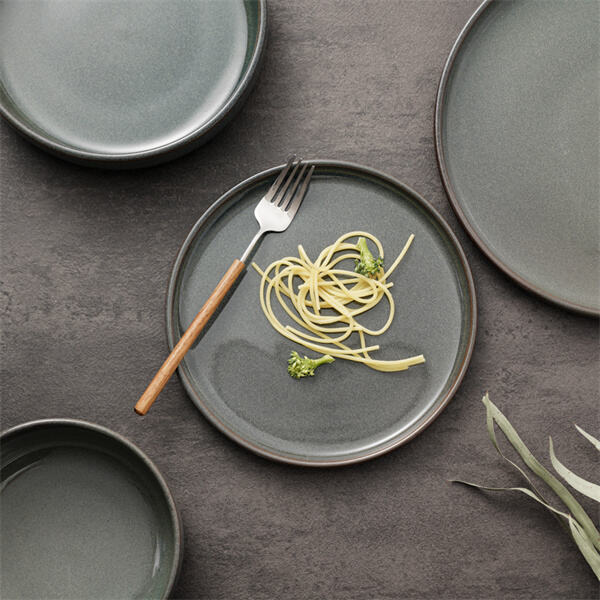 How to Select Dinnerware Plates for Every Meal