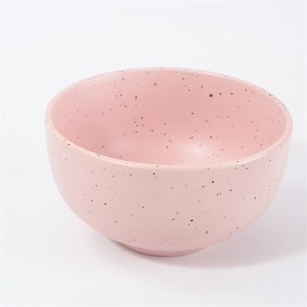 Ceramic bowls that add a touch of sophistication to your dining experience