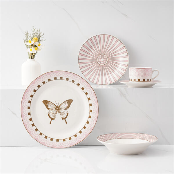 Serve your guests in style with a modern table dinner se