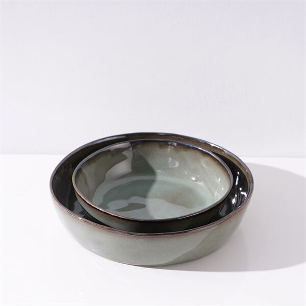 Elevate your dining experience with this must-have serving bowl se