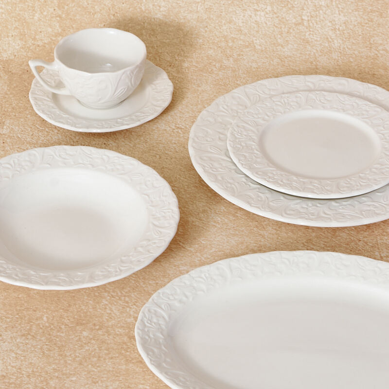 Modern Eco-Friendly Customized White Porcelain Tableware Classic Embossed Ceramic Coffee Cup Dinnerware Sets for Home Hotel details