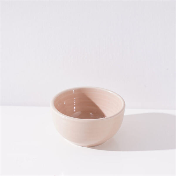 Perfect for serving soups, salads, or desserts.