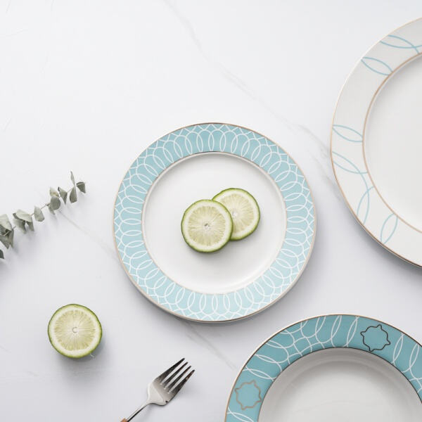 Upgrade your dinnerware collection with a high-quality dinner plate se