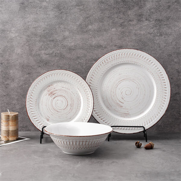 Discover the perfect balance of elegance and durability in our porcelain dinner plates collection