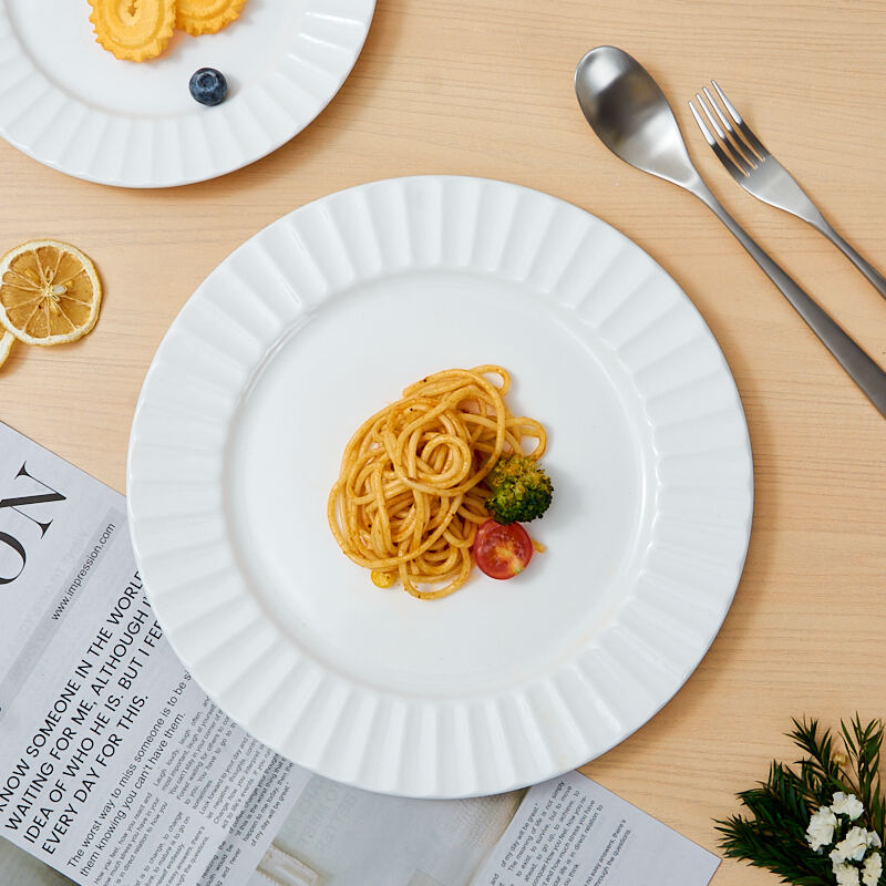 Modern White Relief Flat Plate Dish Customizable for Parties Wholesale Service for Restaurants Hotels & Families factory