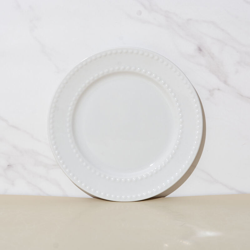 Custom Designed American Style Lightweight Porcelain Dinnerware Set Durable Dishwasher Safe Plates for Home & Hotel Kitchens factory